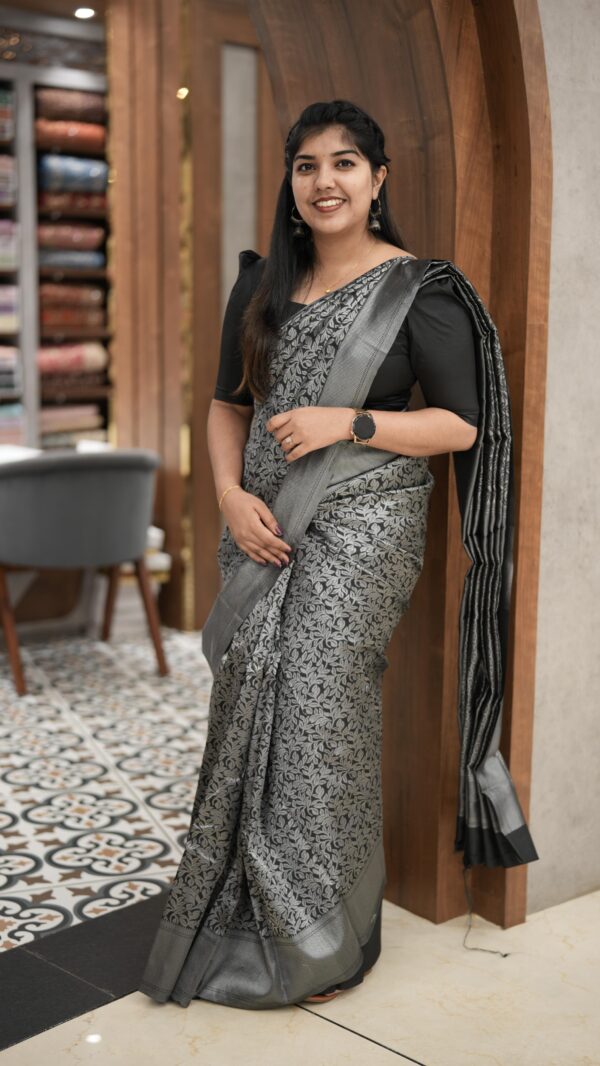 BROCADE SEMI SILK SAREE M060