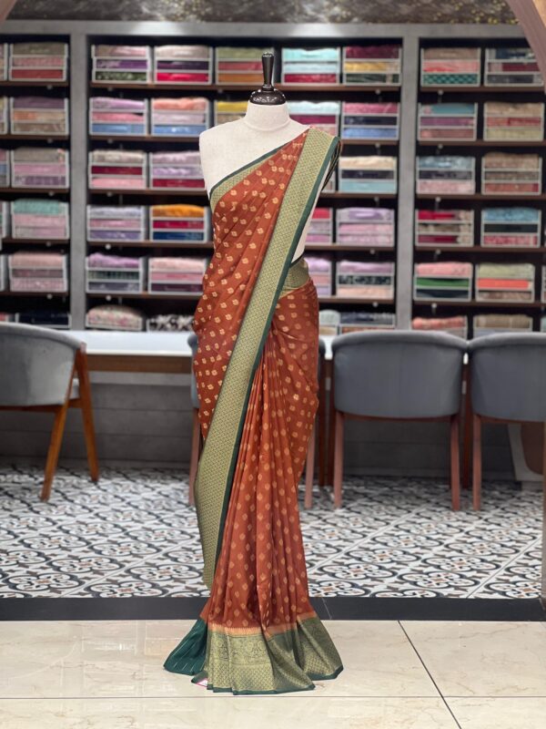 Georgette Banarasi Contrast Saree M077 - Image 7