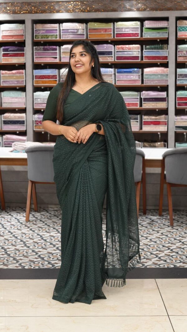 Plain Net Saree M092