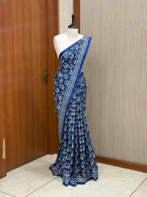 BATIK PRINT SAREE M102 - Image 4