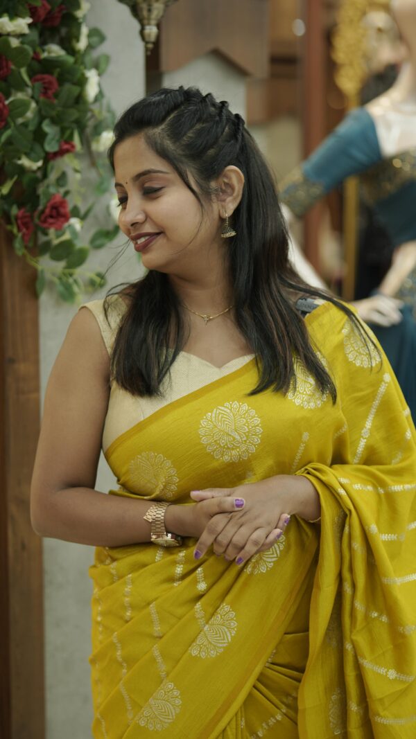 KASHMIREI SILK SAREE M354 - Image 3