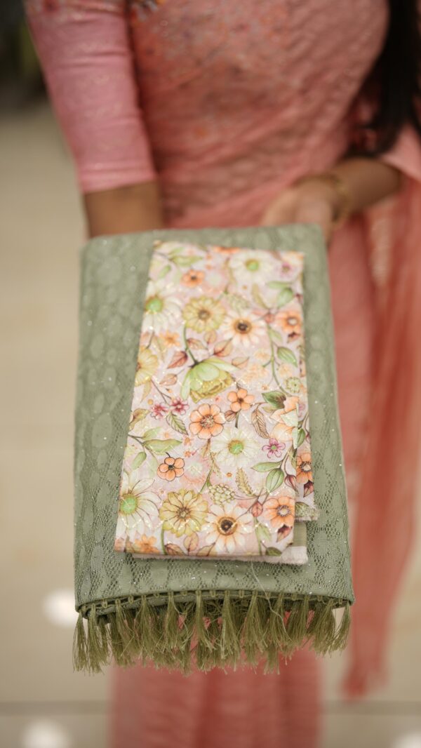 FLOWING SAREE M550 - Image 5