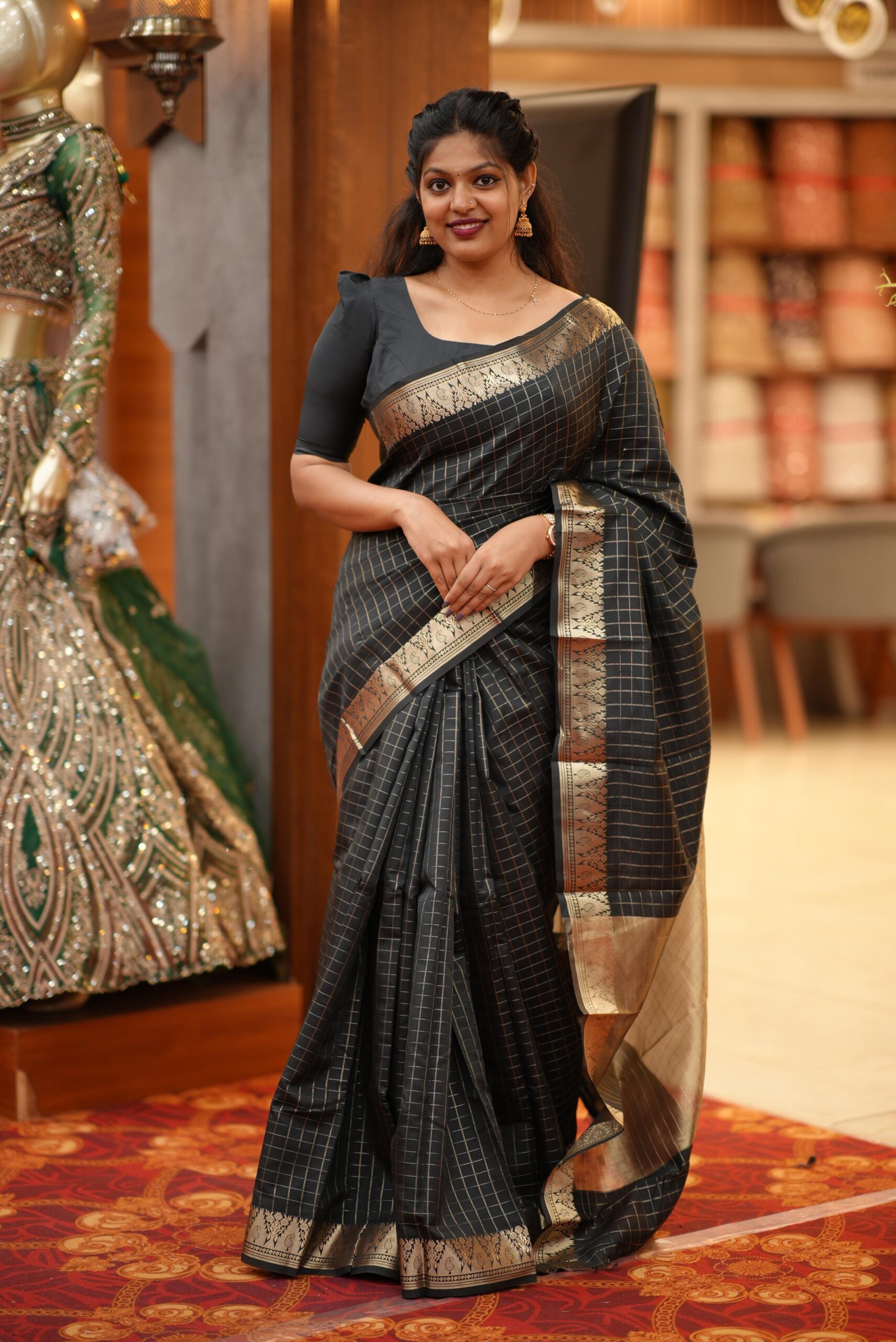 TRADITIONAL SAREE M768