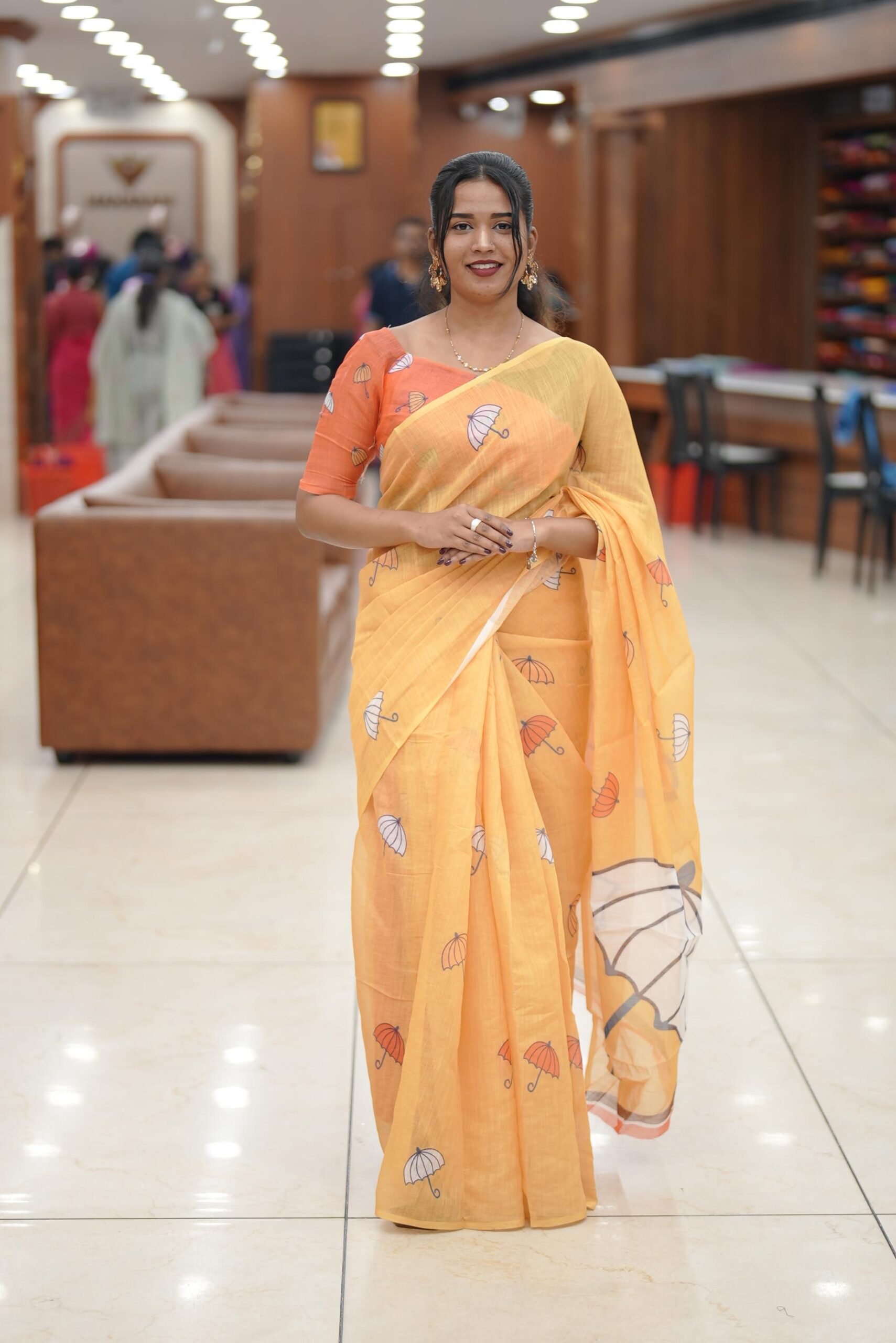 UMBRELLA SAREE M932 - Image 6