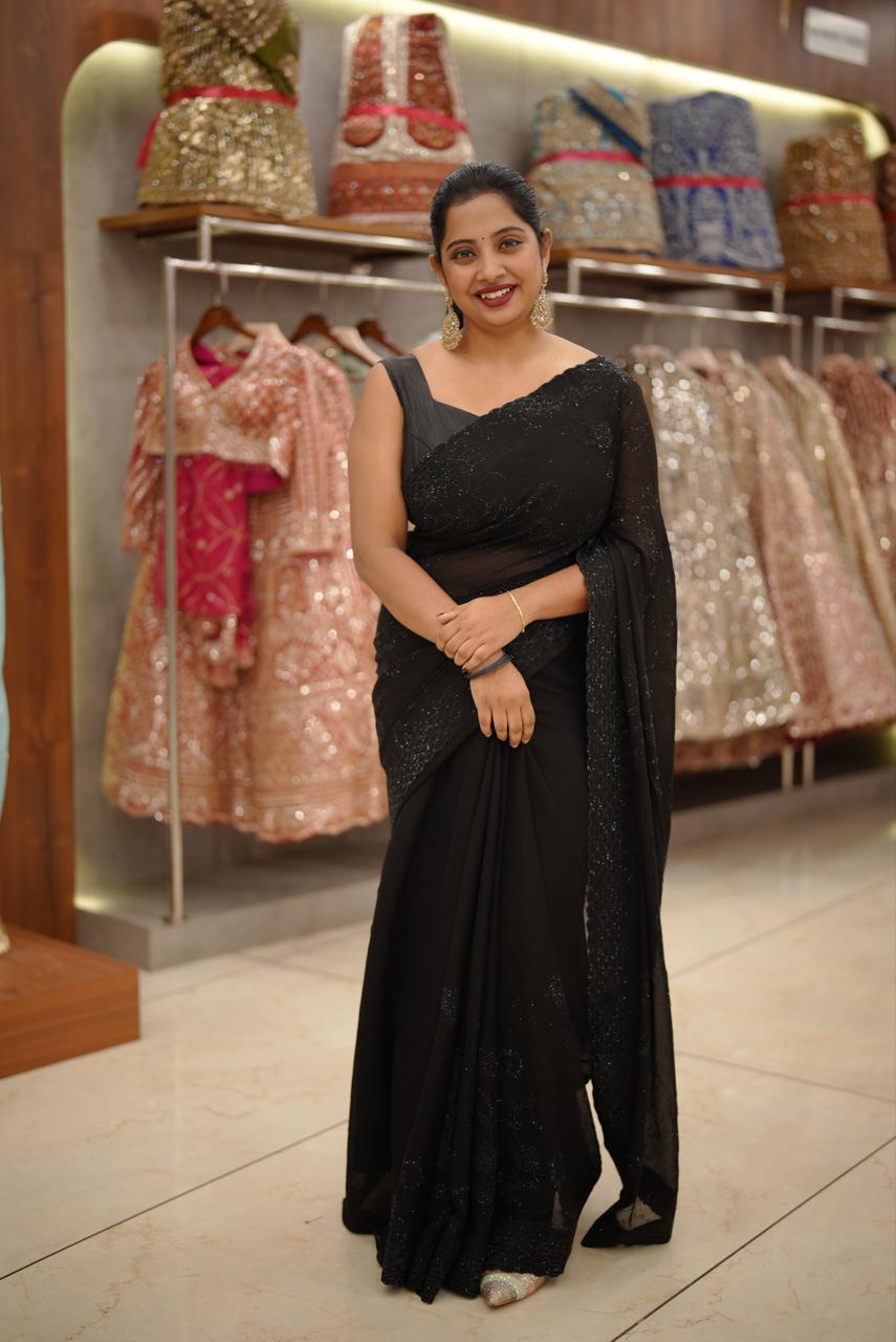 BLACK SAREE M1200