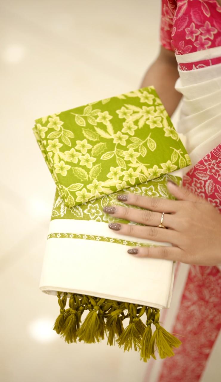 Floral Set Mundu M1468 - Image 4