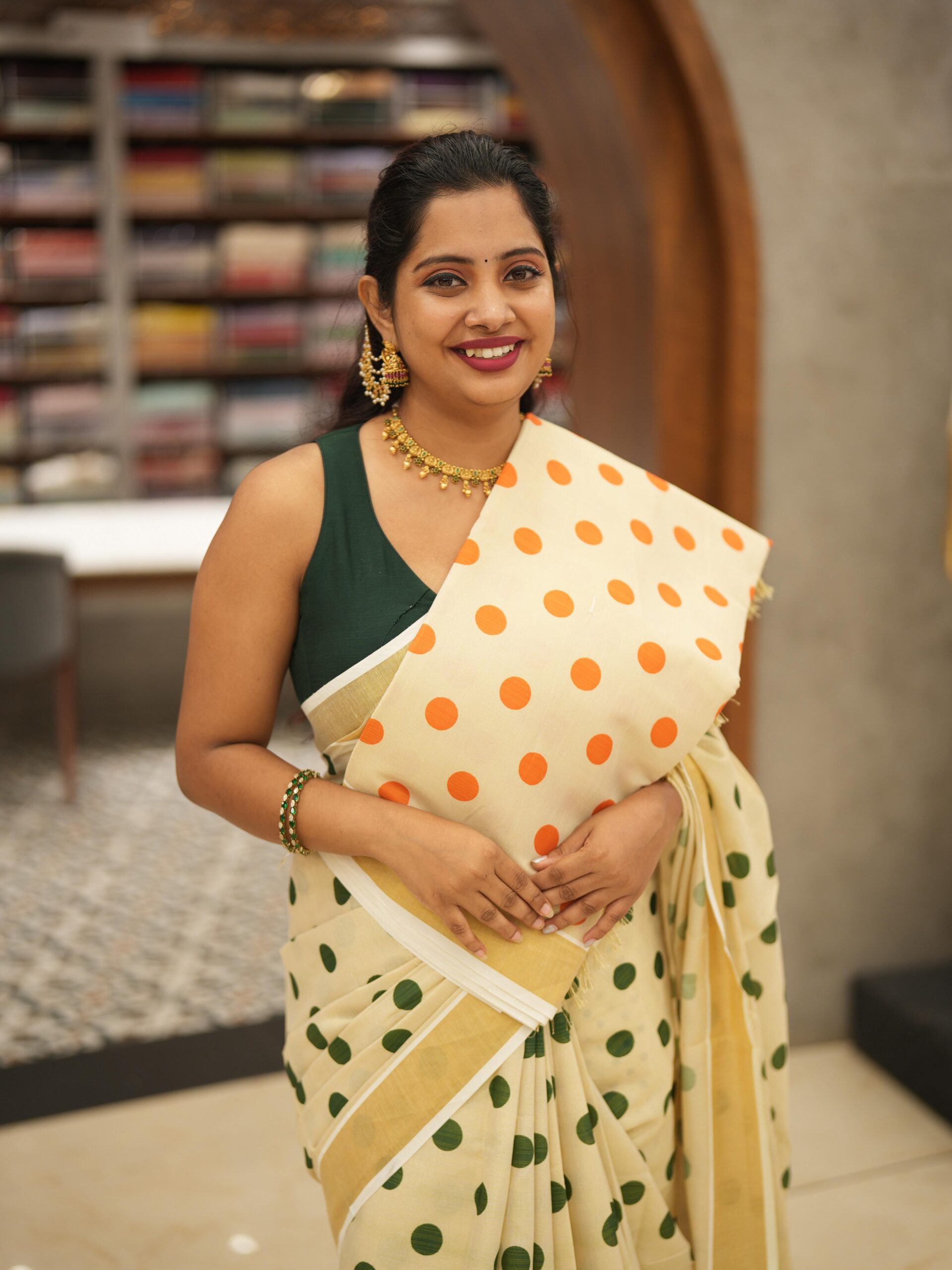Trending Tissue Polka Set Saree M1470 - Image 5