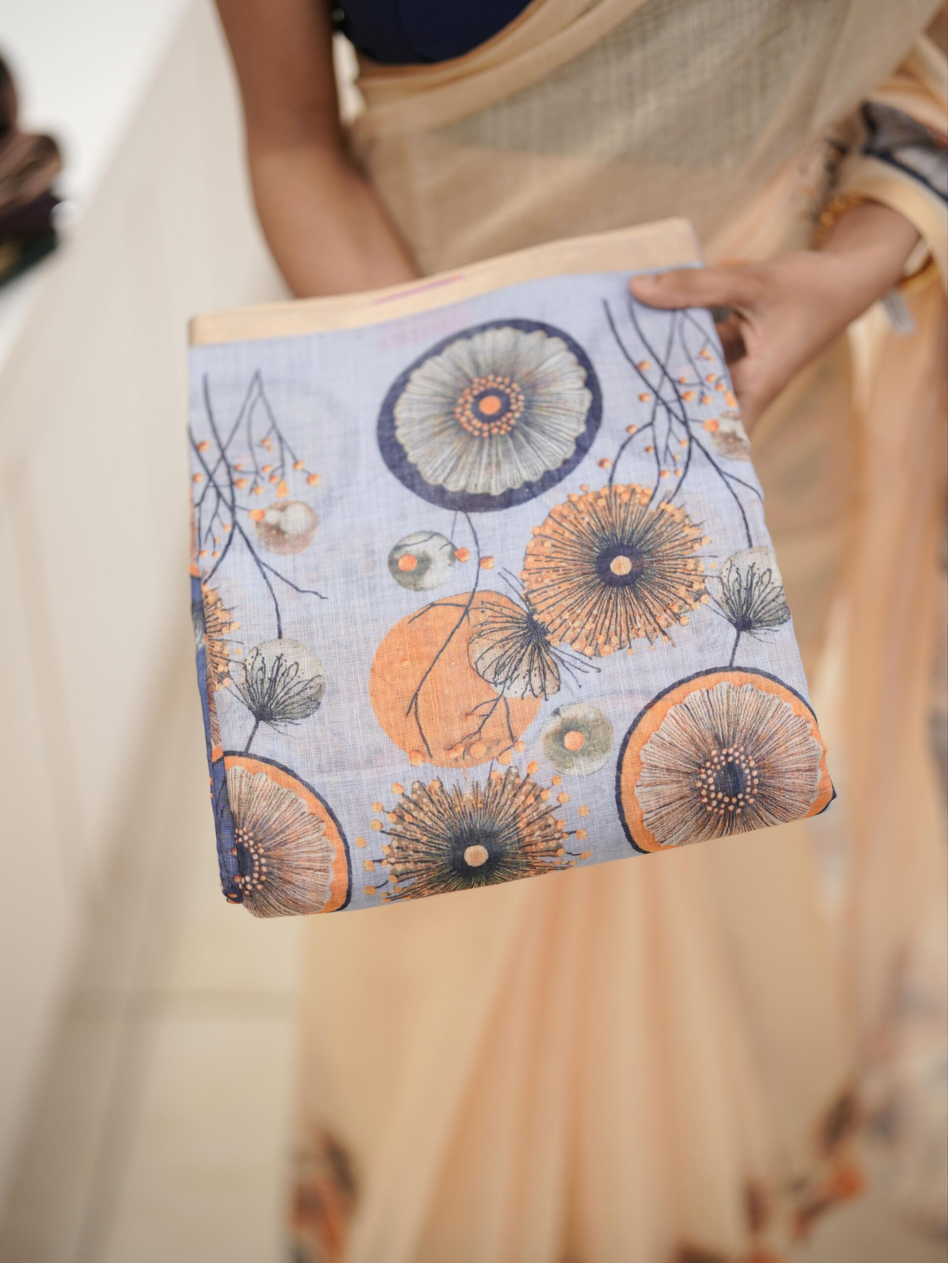 Semi Jute Onam Saree M1553 - Image 3