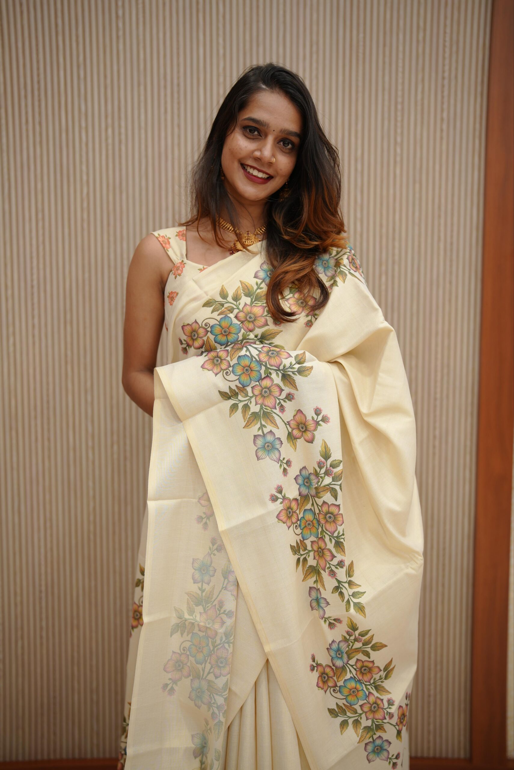 Tissue Floral Saree M1585 - Image 7