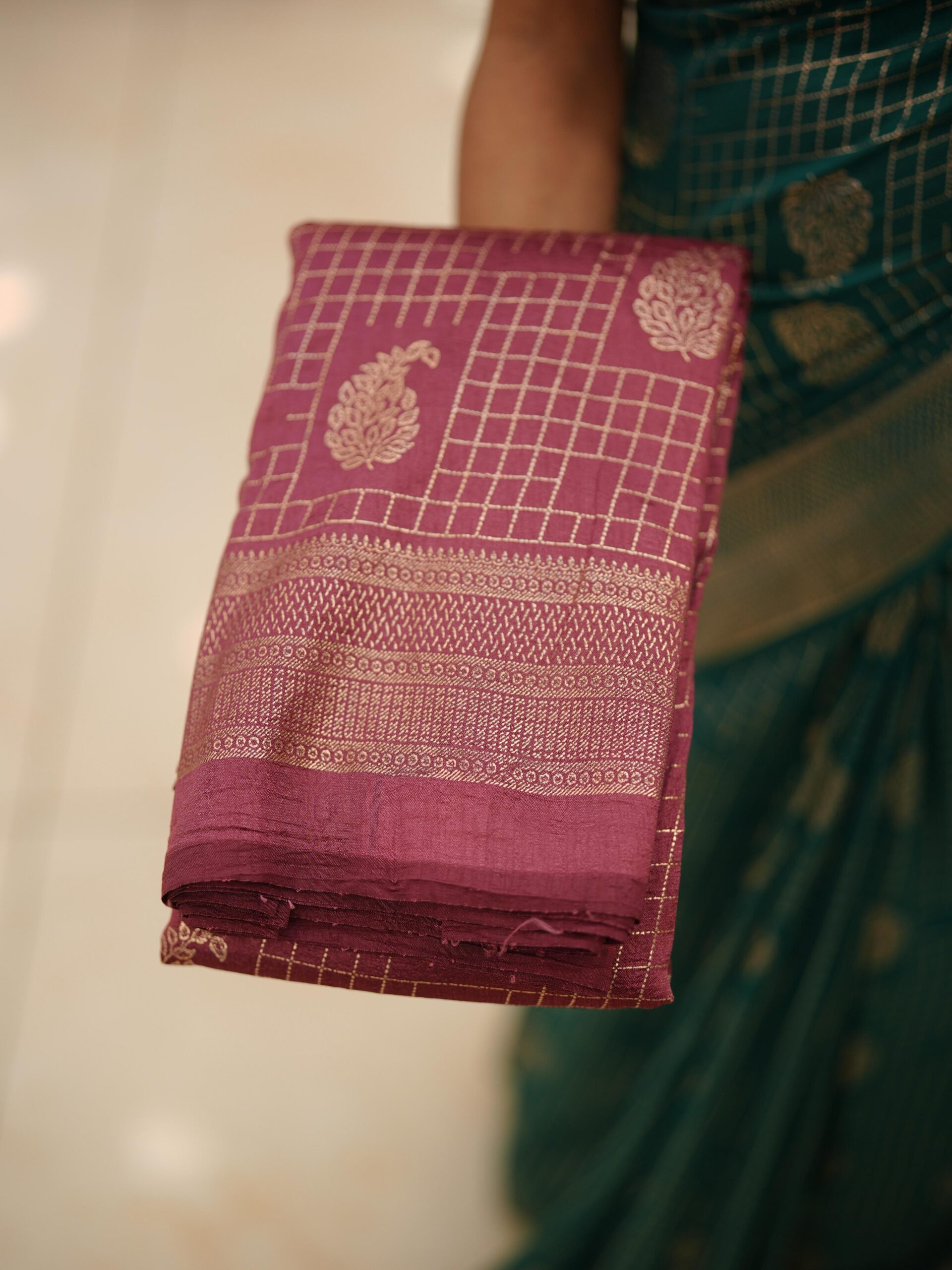 Check Pattern Saree M1578 - Image 8