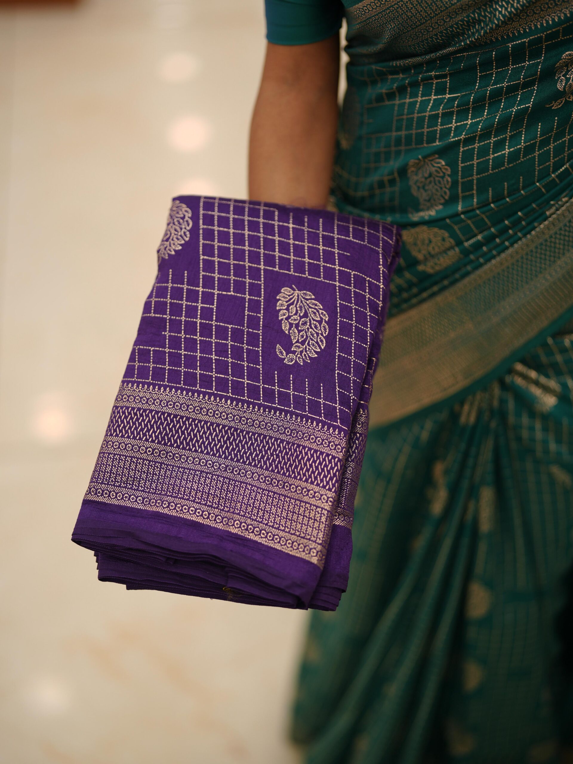 Check Pattern Saree M1578 - Image 9
