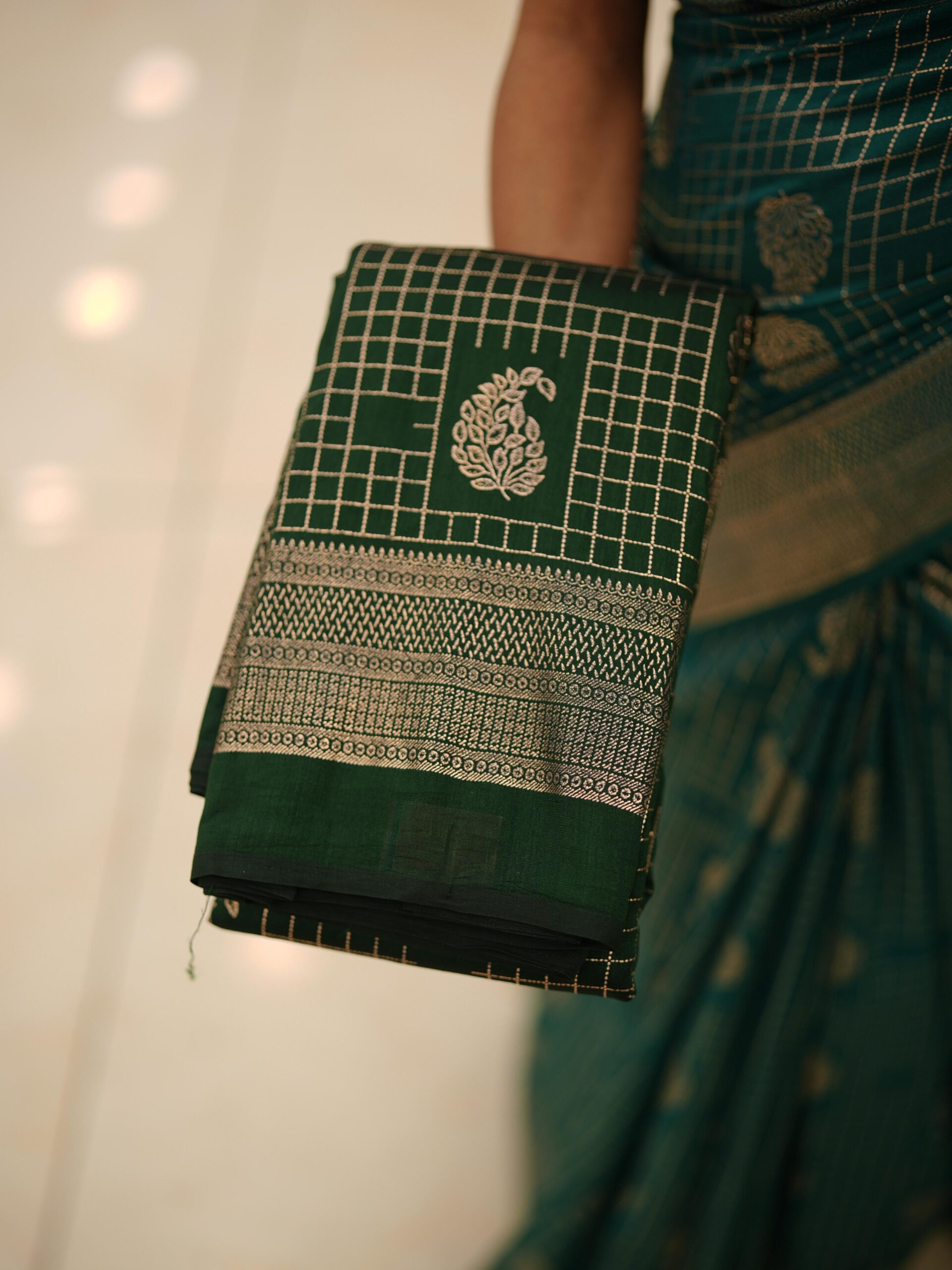 Check Pattern Saree M1578 - Image 6