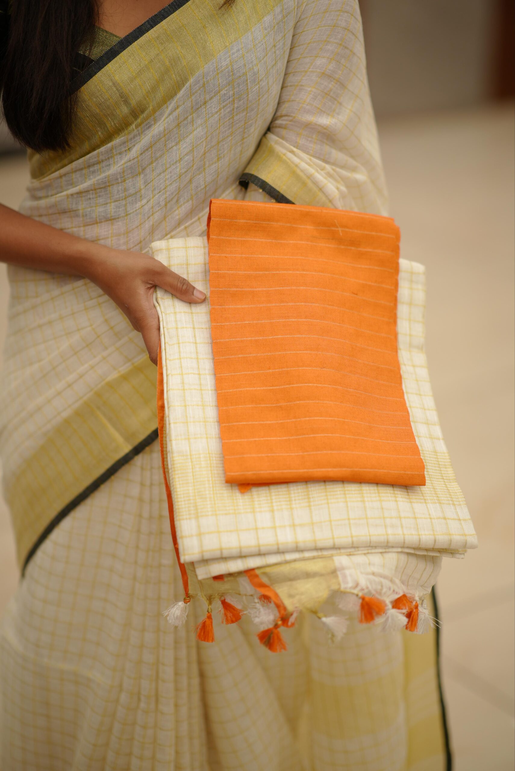 Semi Linen Saree M1594 - Image 2