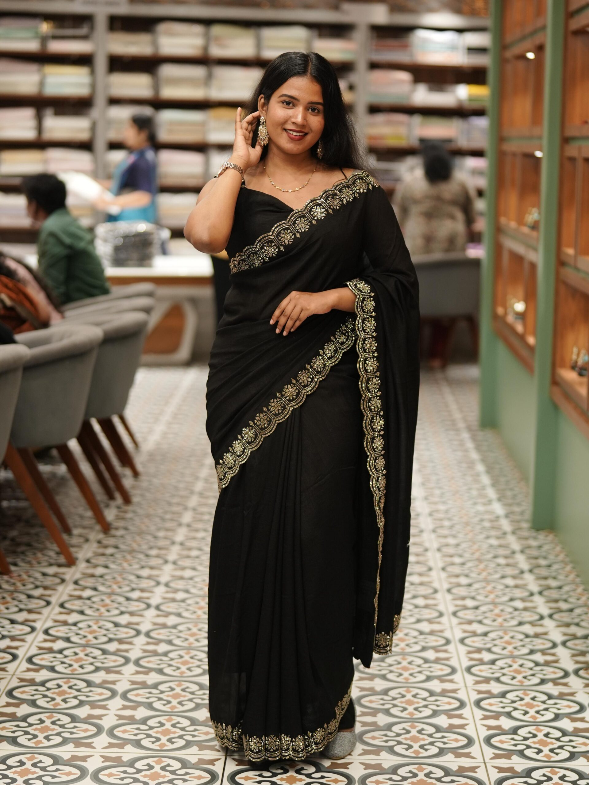 Badri Silk Saree M1608 - Image 3