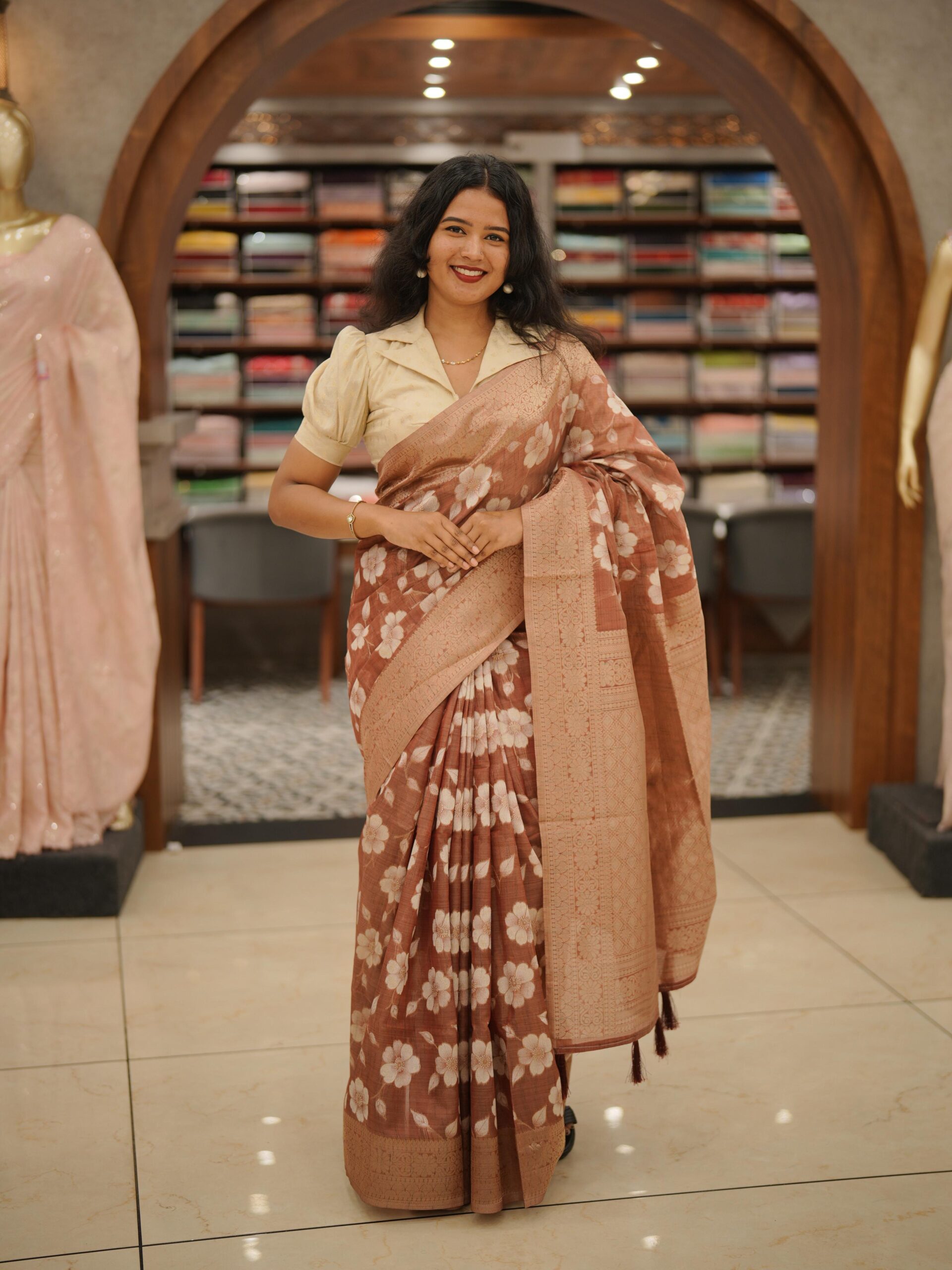 Floral Saree M1660