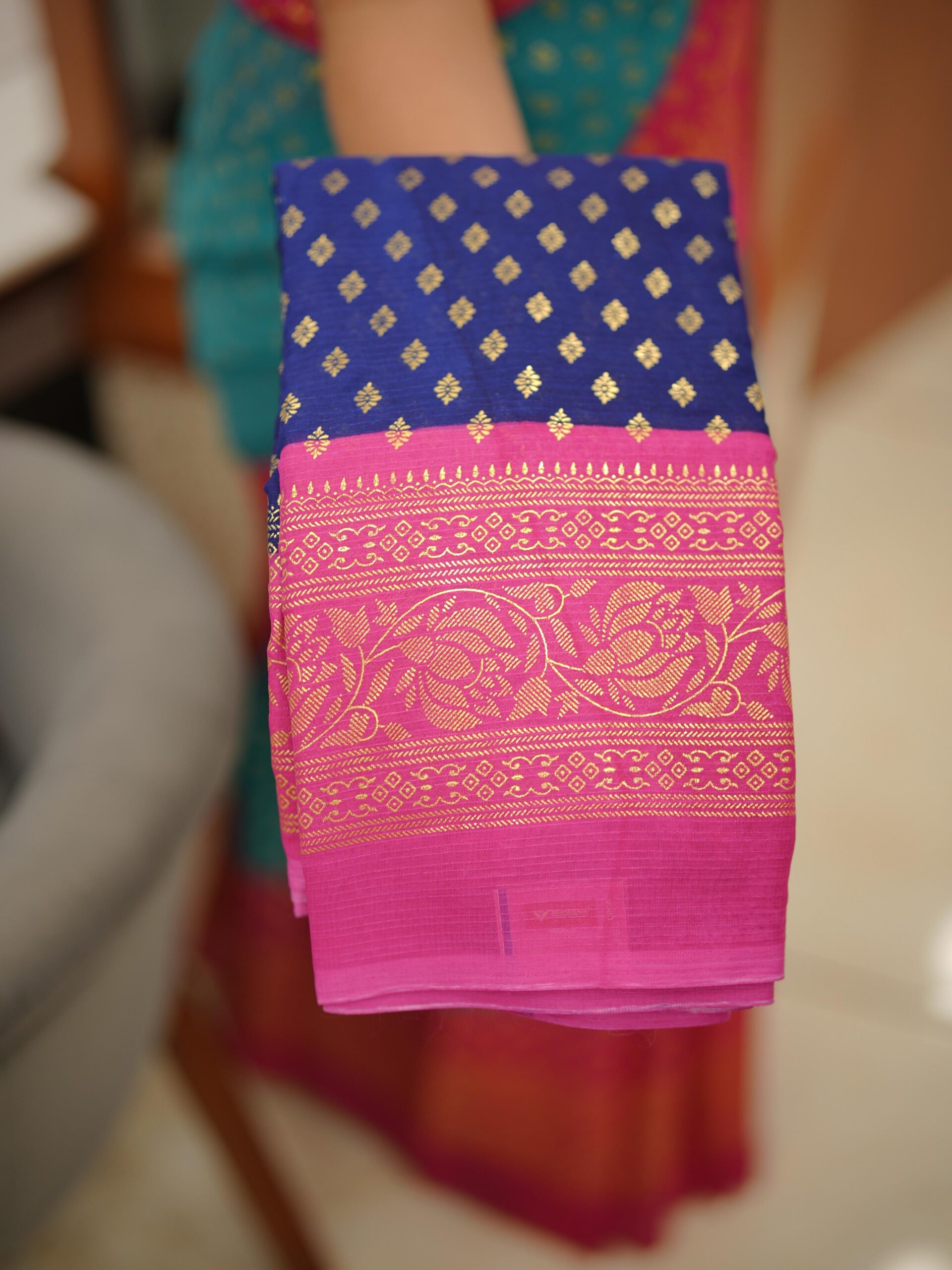 Chiffon Saree M1675 - Image 3