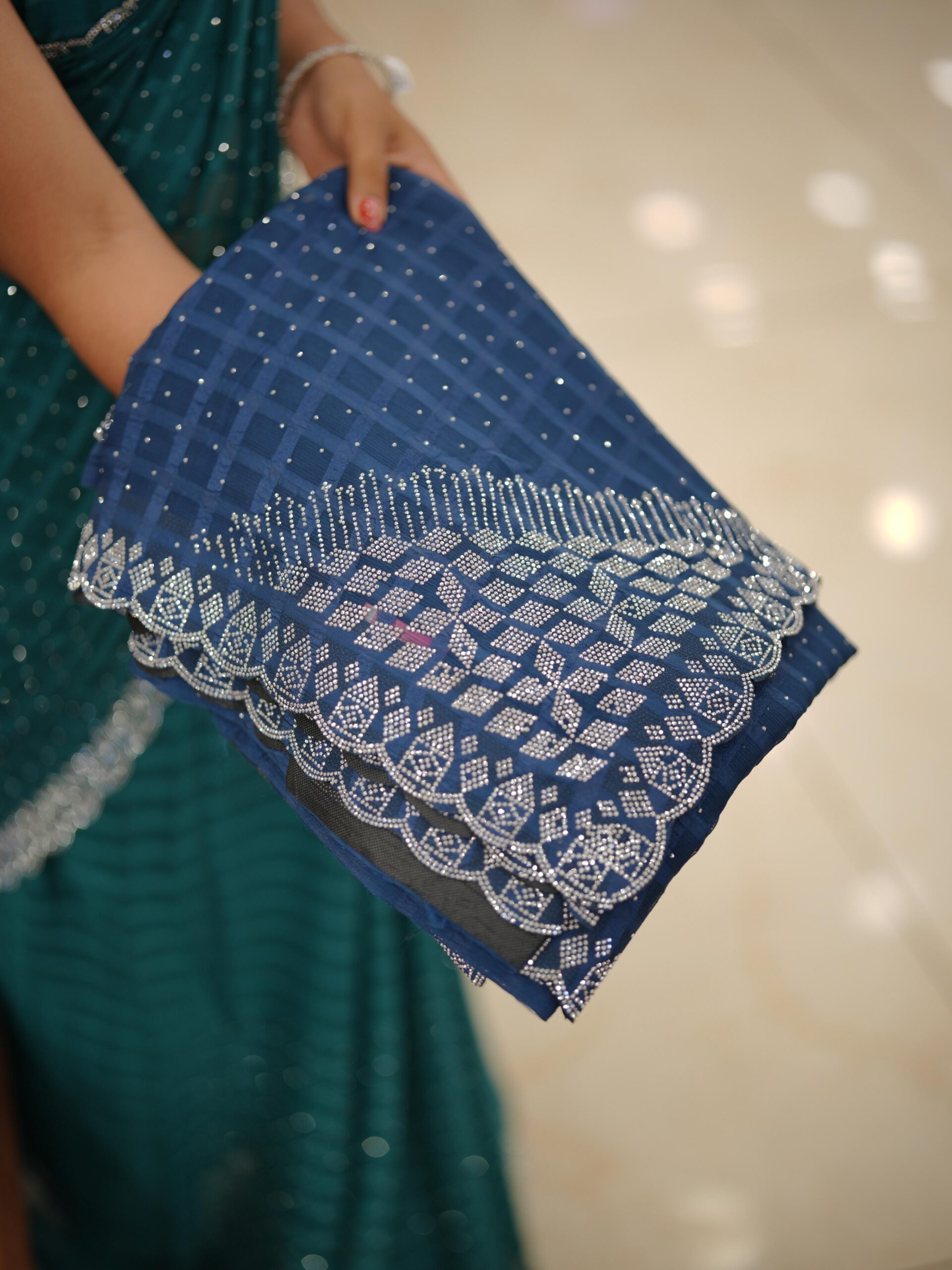 Chiffon Saree M1685 - Image 10