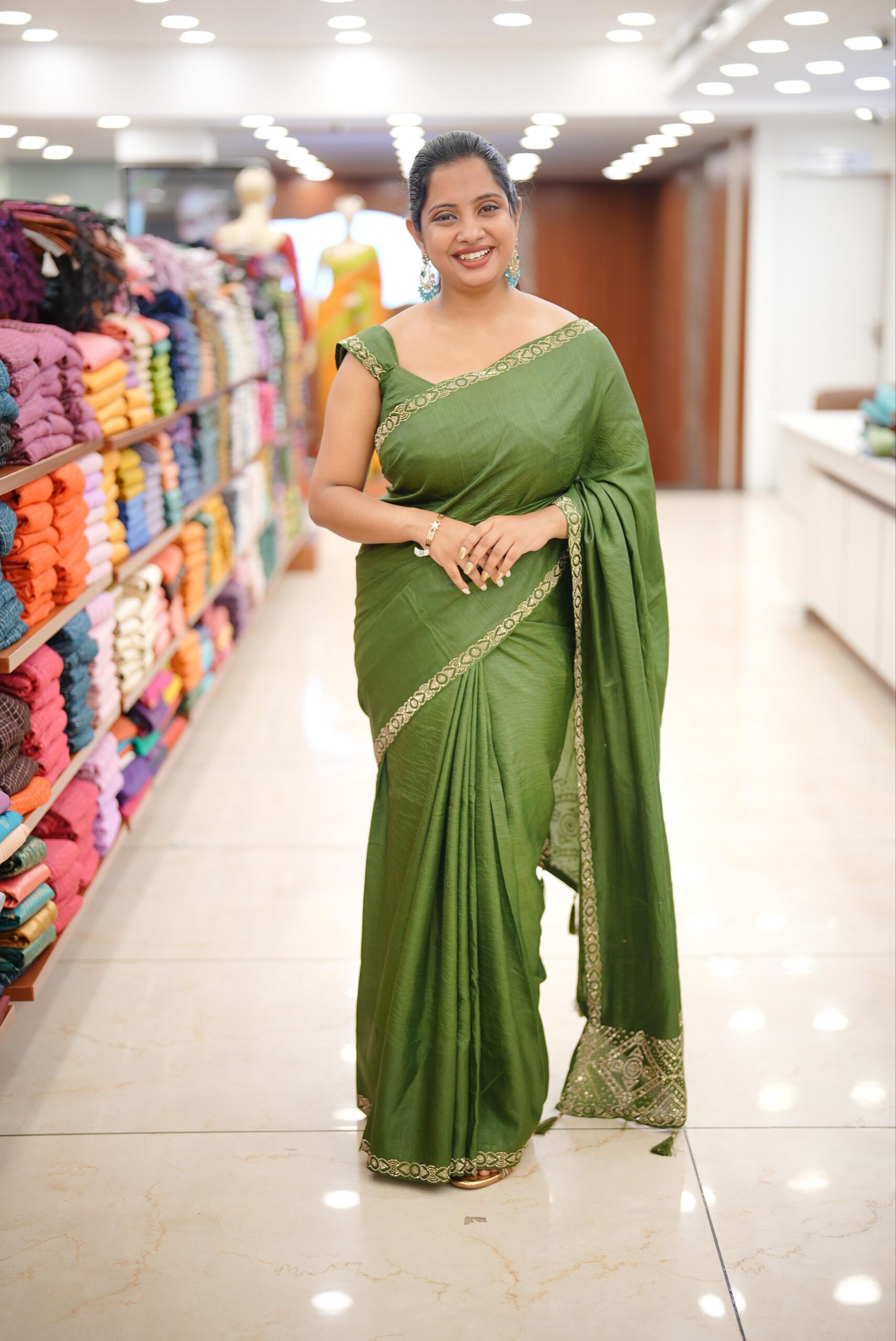 Fancy Saree M1692 - Image 4