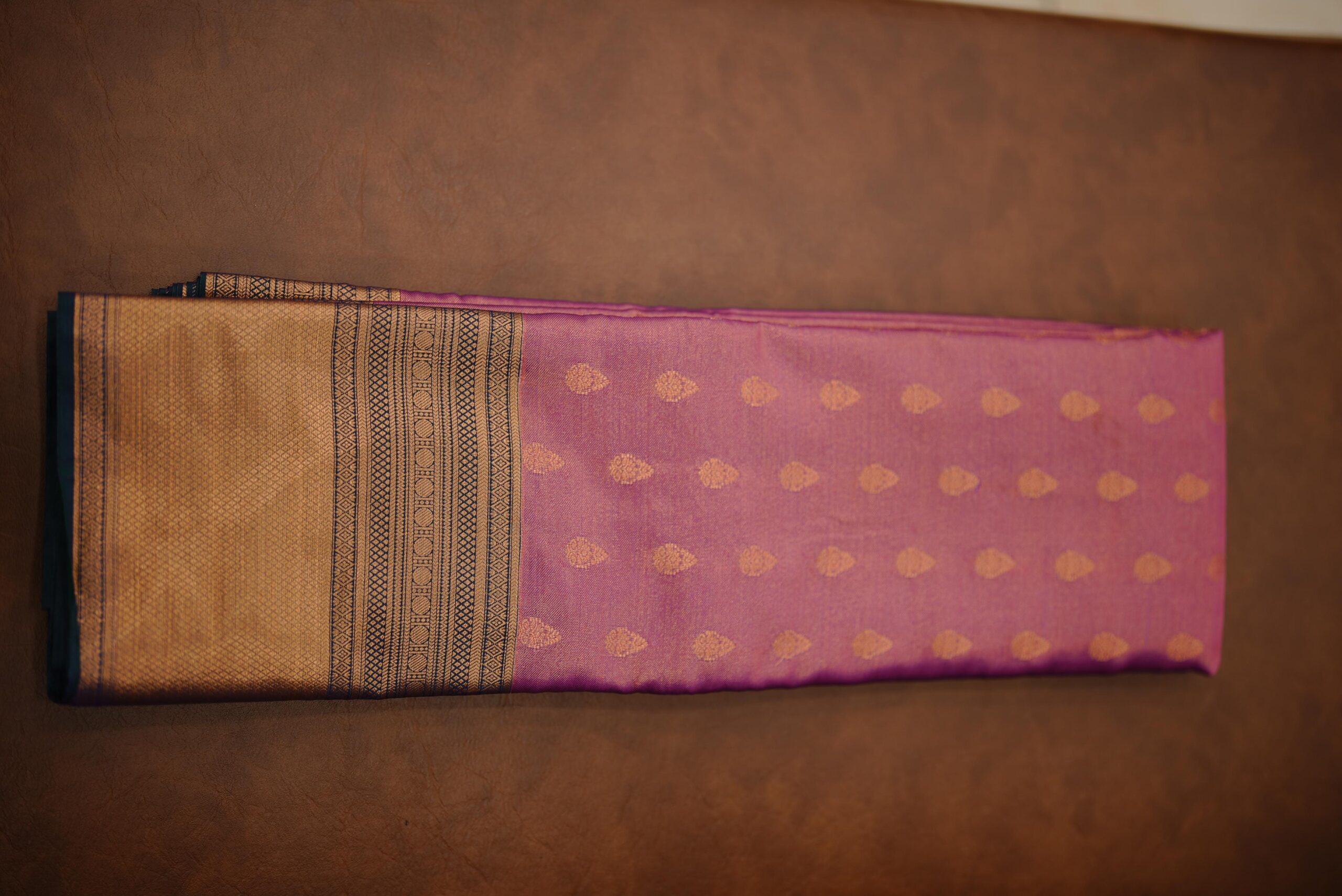 Tissue Saree M1732 - Image 3