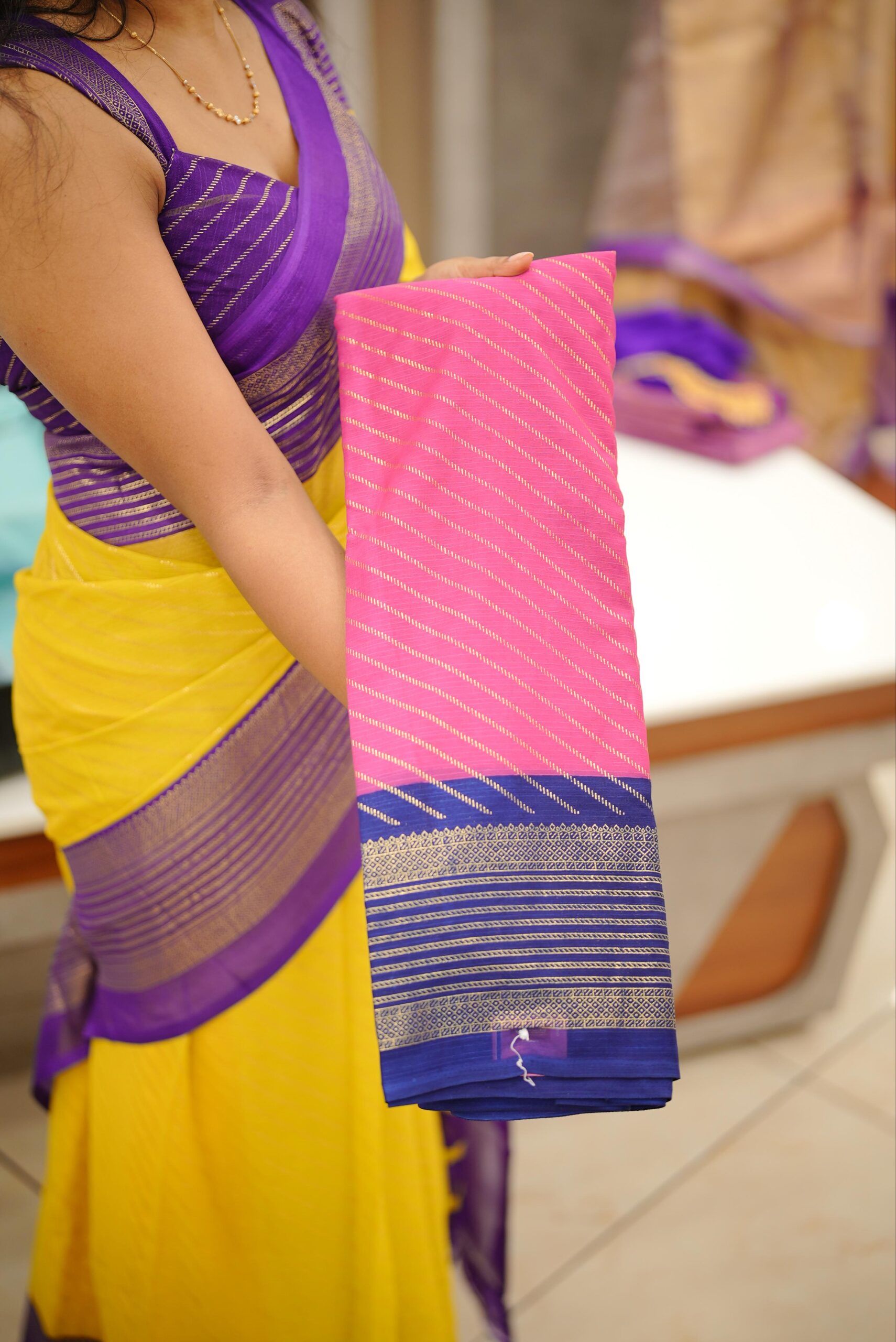 Georgette saree M1733 - Image 2