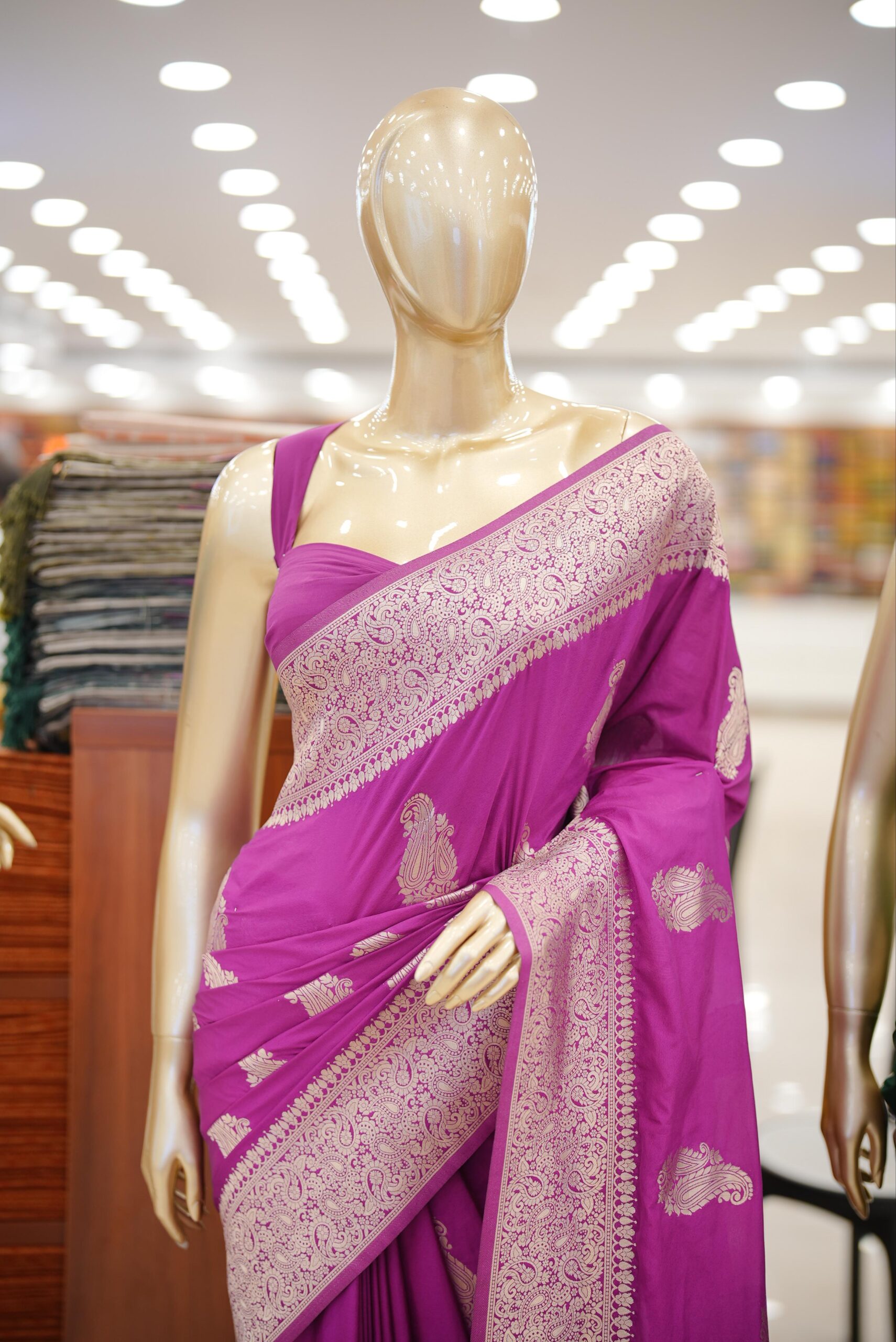 Banarasi Saree M1766 - Image 3